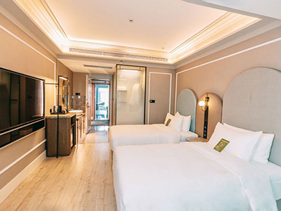 西寧　中心広場以勒美居酒店（メルキュール）