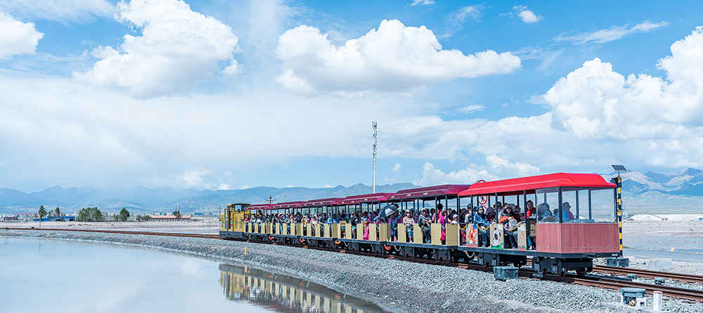 青海　チャカ塩湖（茶卞塩湖）