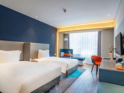 ウルムチ 智選暇日酒店（ホリディイン） 