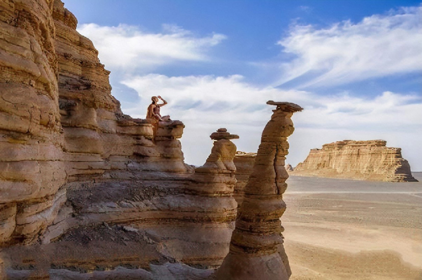 新疆ウルムチ・トルファン・ハミ大海道５日間観光ツアー