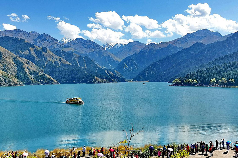 新疆ウルムチとトルファン３日間観光ツアー