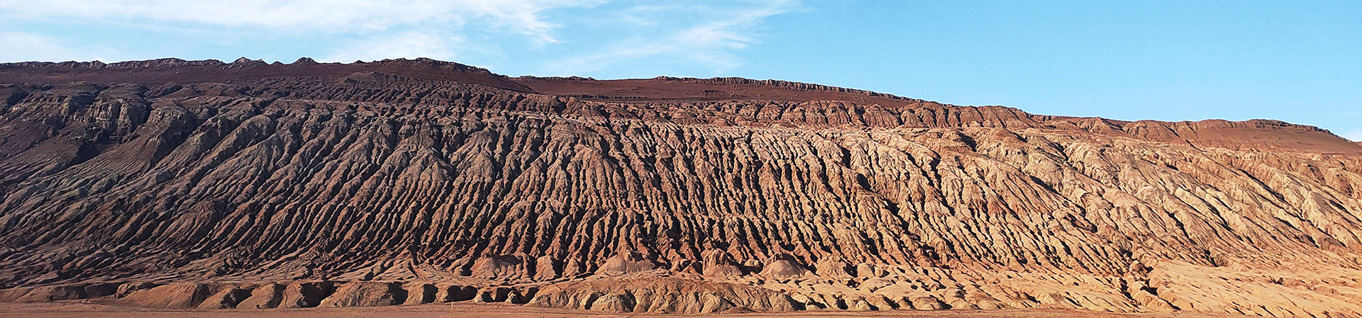 新彊トルファン　火焔山