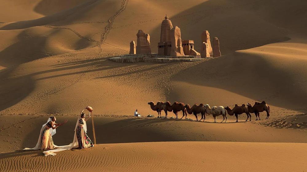 新疆ウルムチ・トルファン・敦煌５日間観光ツアー