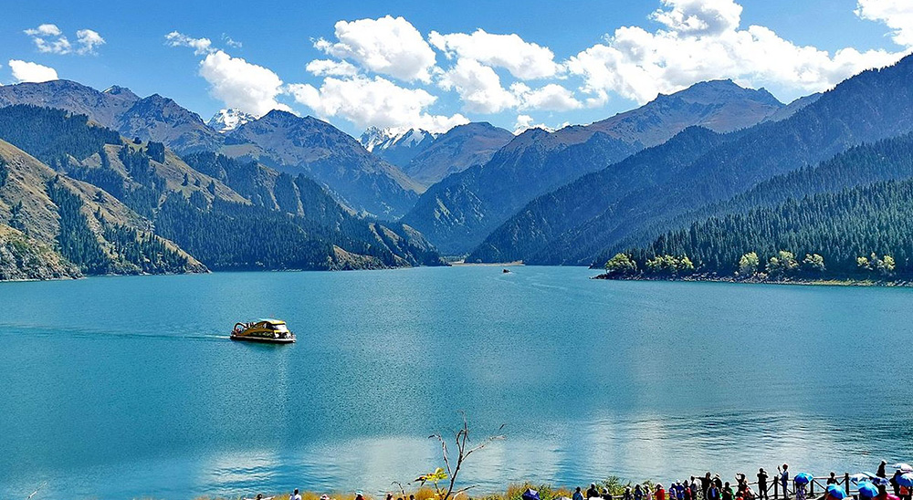 新疆ウルムチ・トルファン４日間観光ツアー