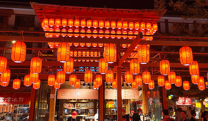 沙州市場（敦煌夜市）