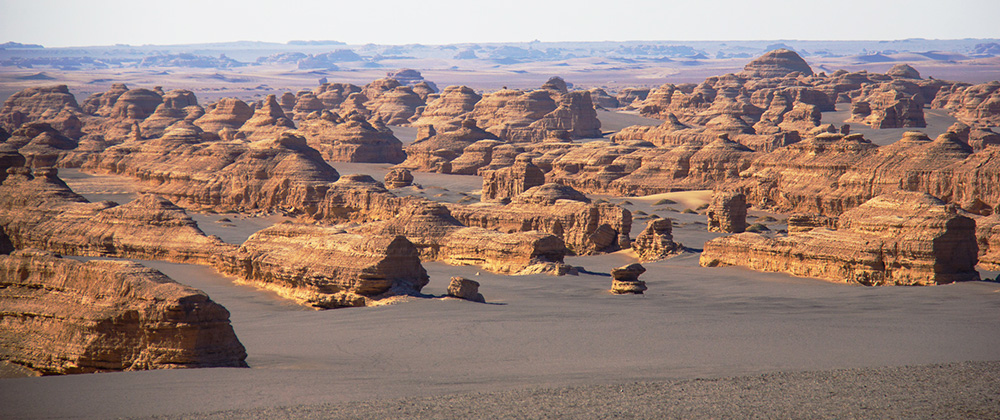 敦煌 雅丹（ヤルタン）魔鬼城